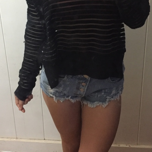 Distressed Button-Fly Shorts - Picture 3 of 4